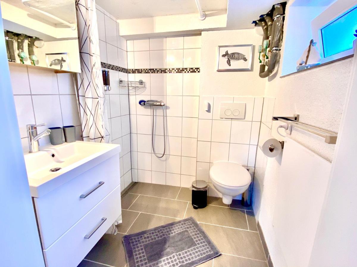 Modernes Zimmer Mit Kuechenzeile Und Bad Denkte Dış mekan fotoğraf