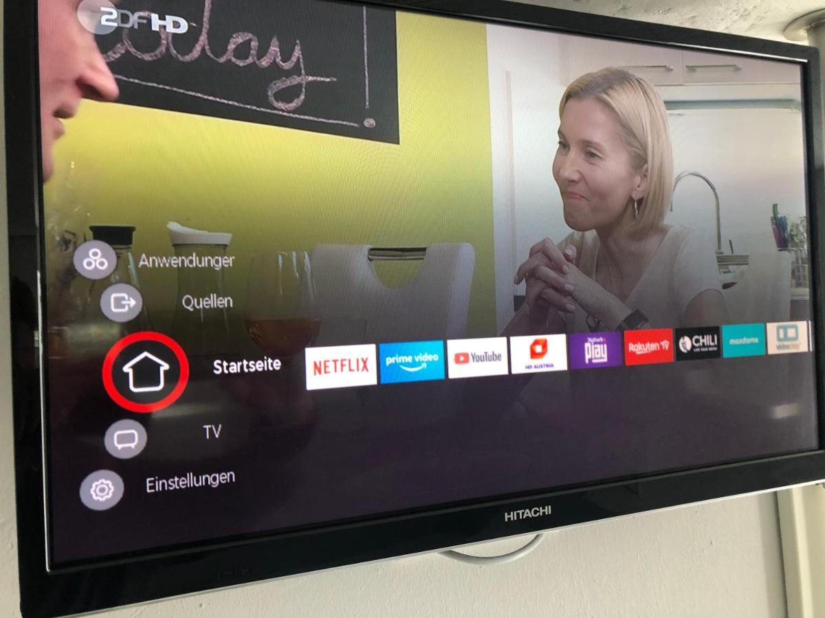 Modernes Zimmer Mit Kuechenzeile Und Bad Denkte Dış mekan fotoğraf